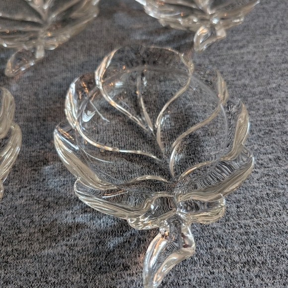 Walther Canada Crystal Leaf Shaped Nut/Candy Dish, Trinket Tray, Set of 4 - Picture 2 of 4
